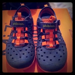 Stride Rite Made 2 Play Children's Shoes 10